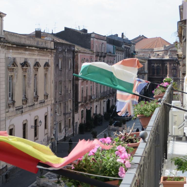 B&B Al Teatro Massimo CTA Pokoj fotografie