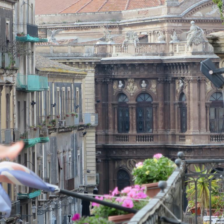B&B Al Teatro Massimo CTA Pokoj fotografie